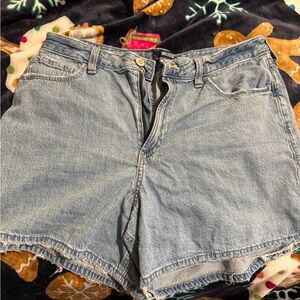 Hollister Women's Light Blue Jean Shorts size 14